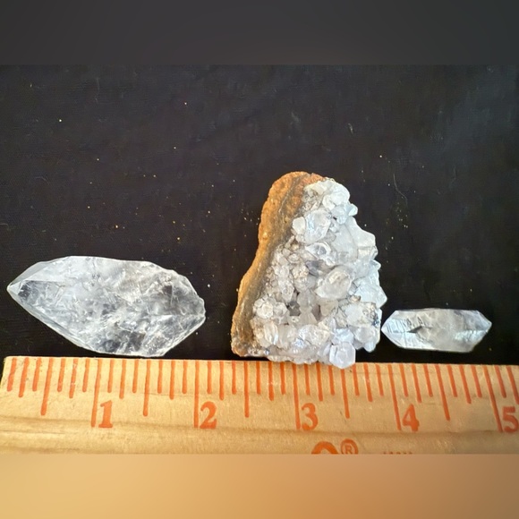 Raw Arkansas Natural Crystal Cluster and Single Crystals - Picture 6 of 6
